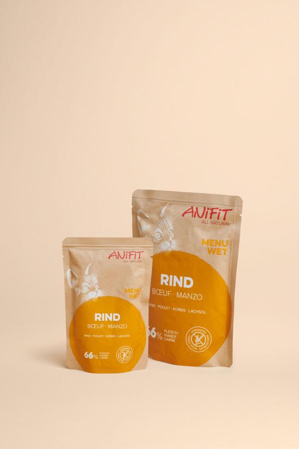 Cibo umido con manzo per gatti